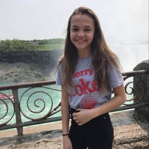 Meet your Posher, Laurie